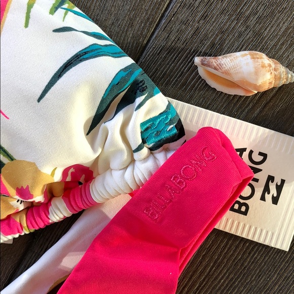 🌴🌼BILLABONG- ISLAND HOP BIKINI SET🌼🌴 - Picture 5 of 8